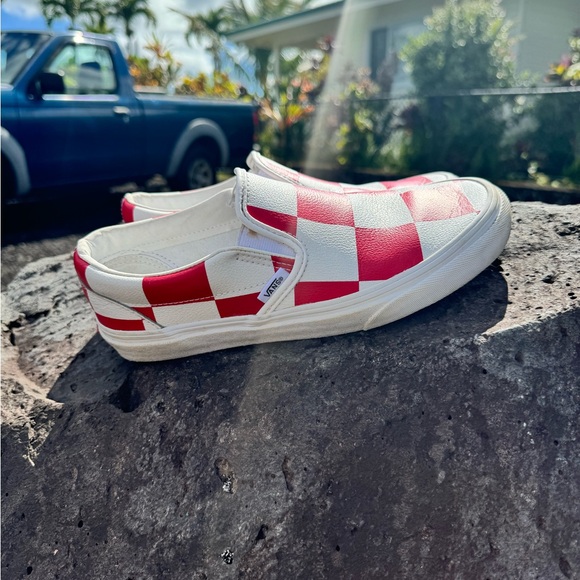Vans Classic Slip-on Leather checkerboard White Red Slip on Shoes Men's 6.5 - Picture 6 of 9
